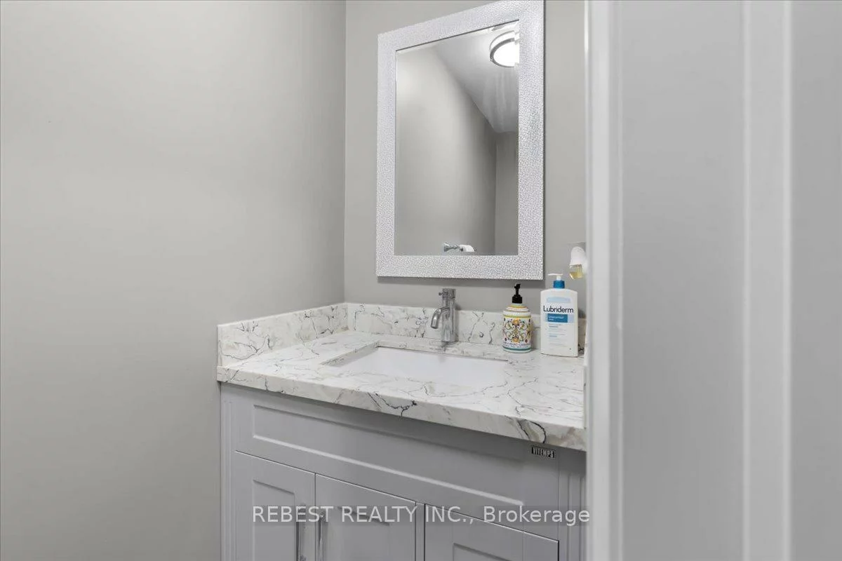 5090, Mississauga, Central Erin Mills, Mississauga