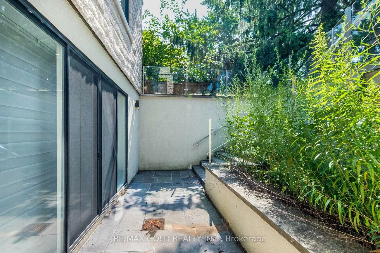 550, Vanessa, Lorne Park, Mississauga