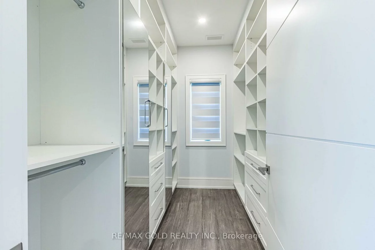 550, Vanessa, Lorne Park, Mississauga