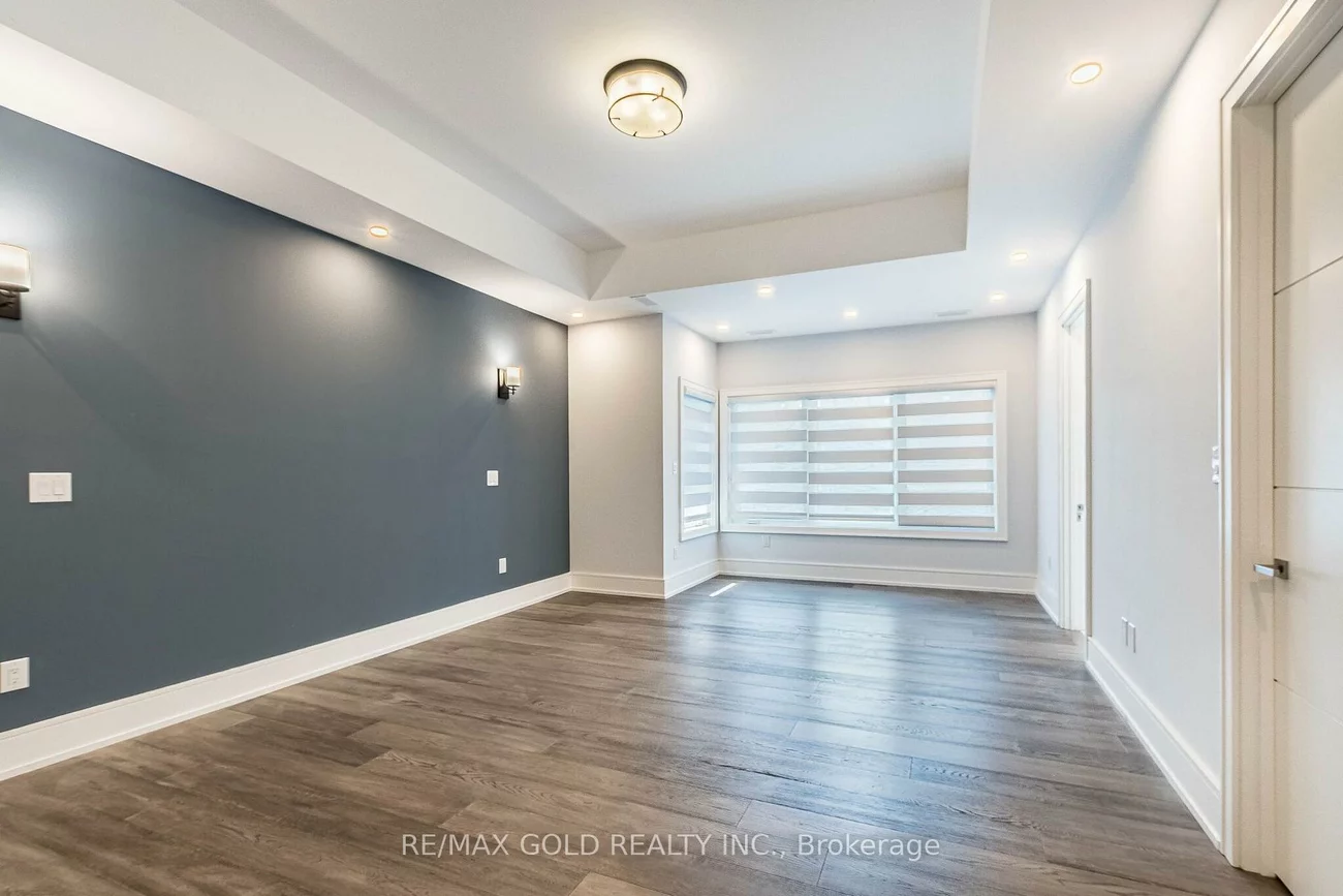 550, Vanessa, Lorne Park, Mississauga