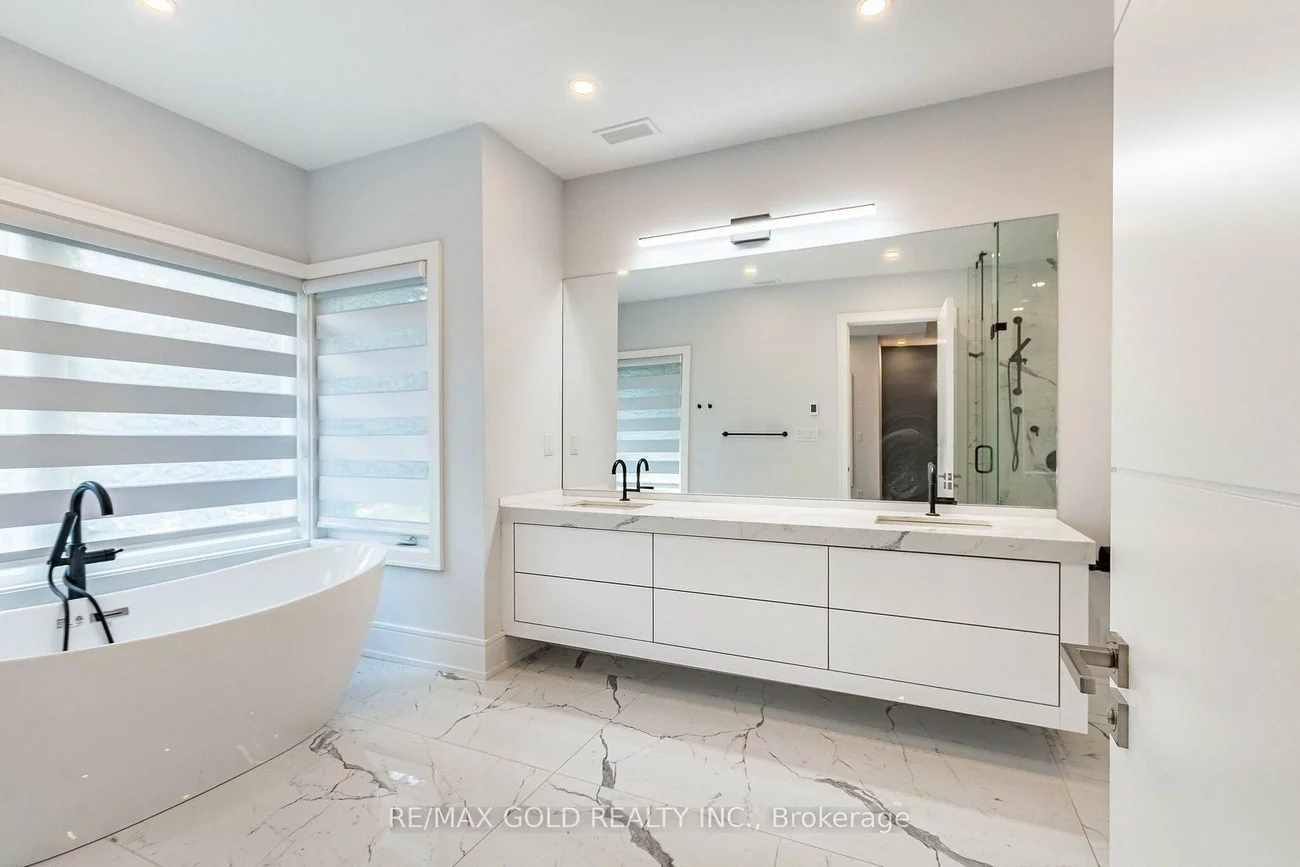550, Vanessa, Lorne Park, Mississauga