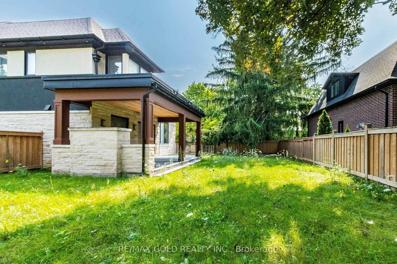 550, Vanessa, Lorne Park, Mississauga