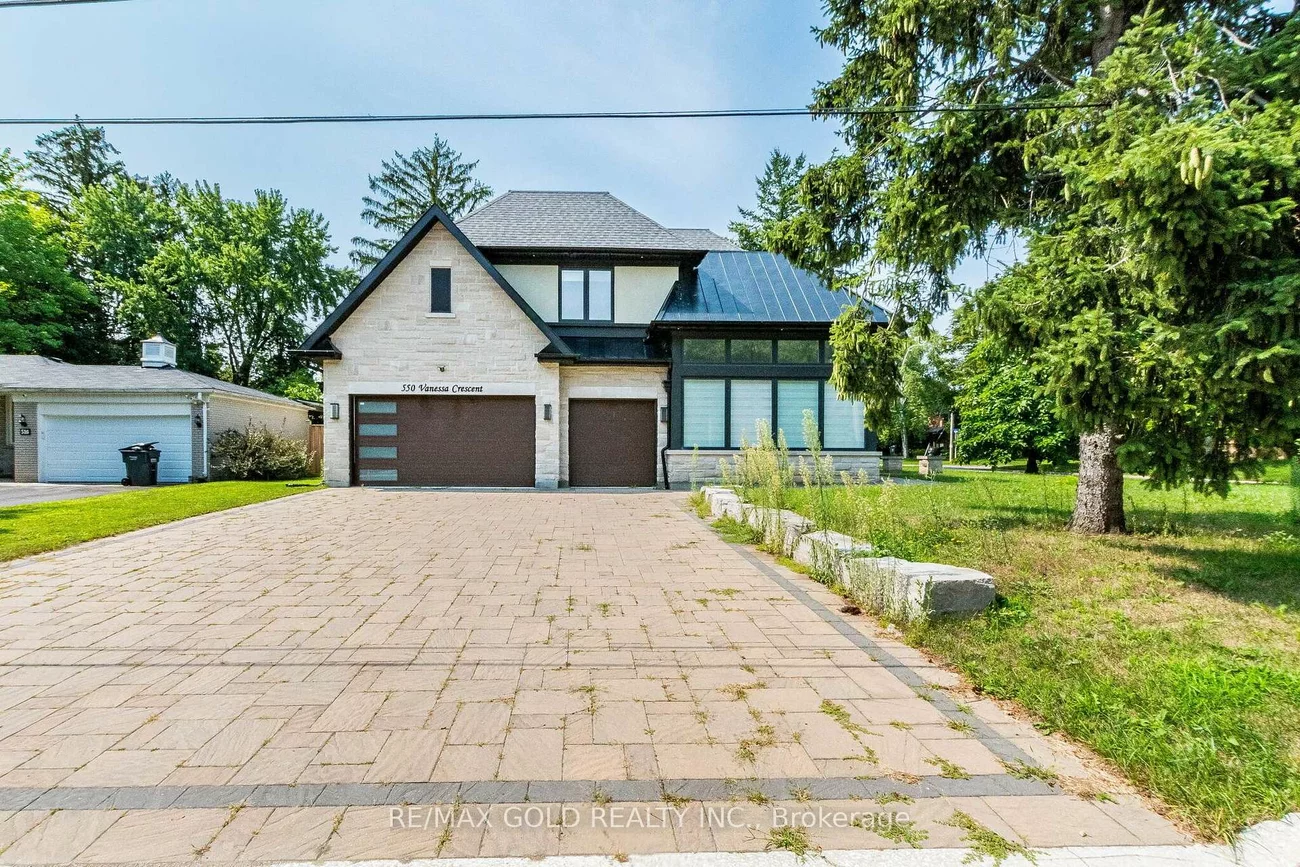550, Vanessa, Lorne Park, Mississauga