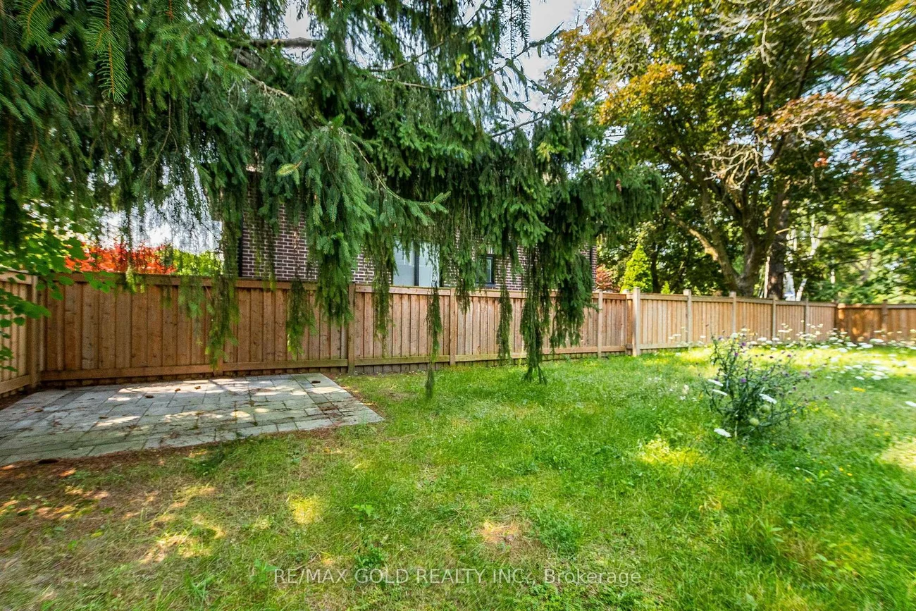 550, Vanessa, Lorne Park, Mississauga