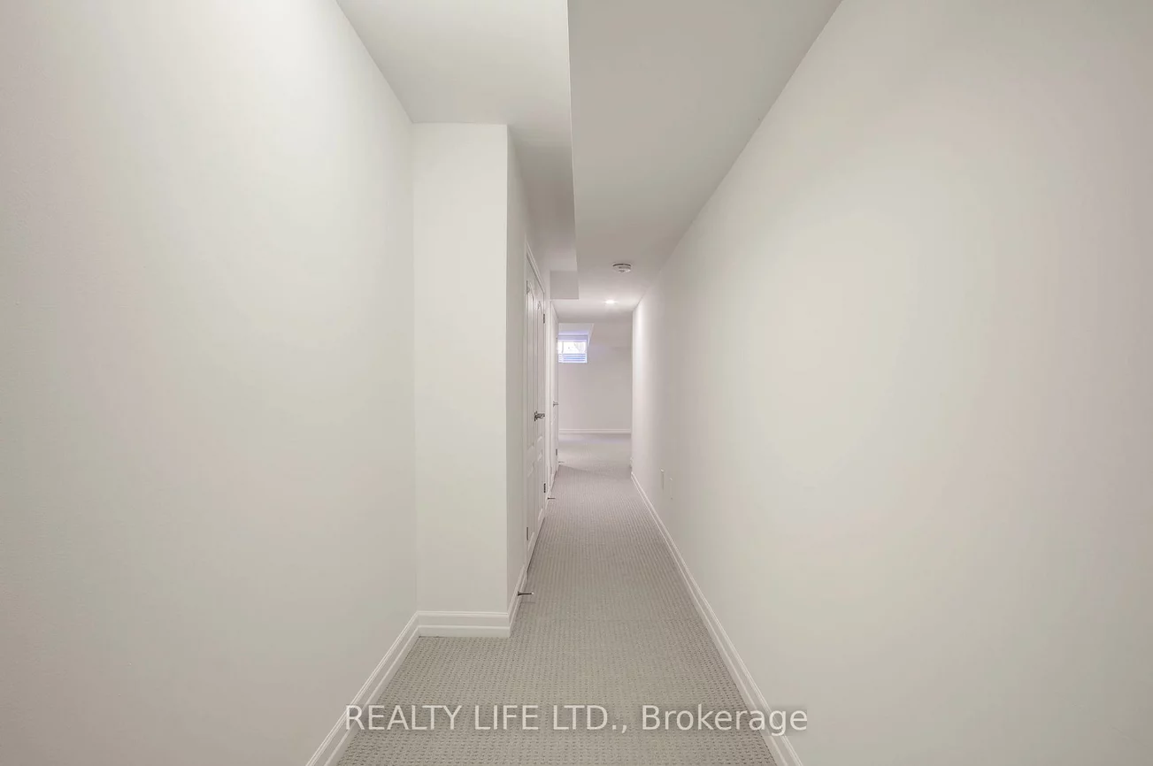 1209, Owls Head, Lakeview, Mississauga