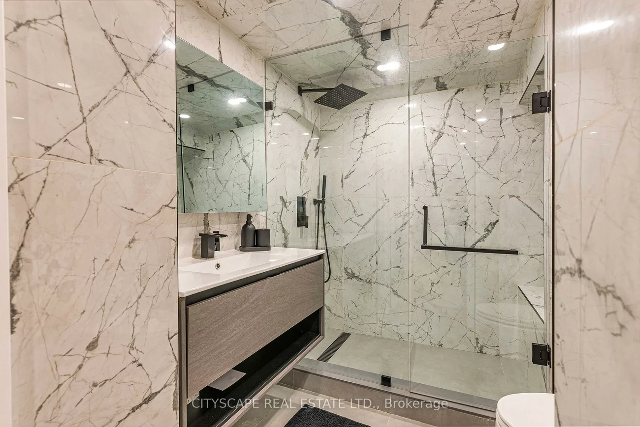 4582, Badminton, Central Erin Mills, Mississauga