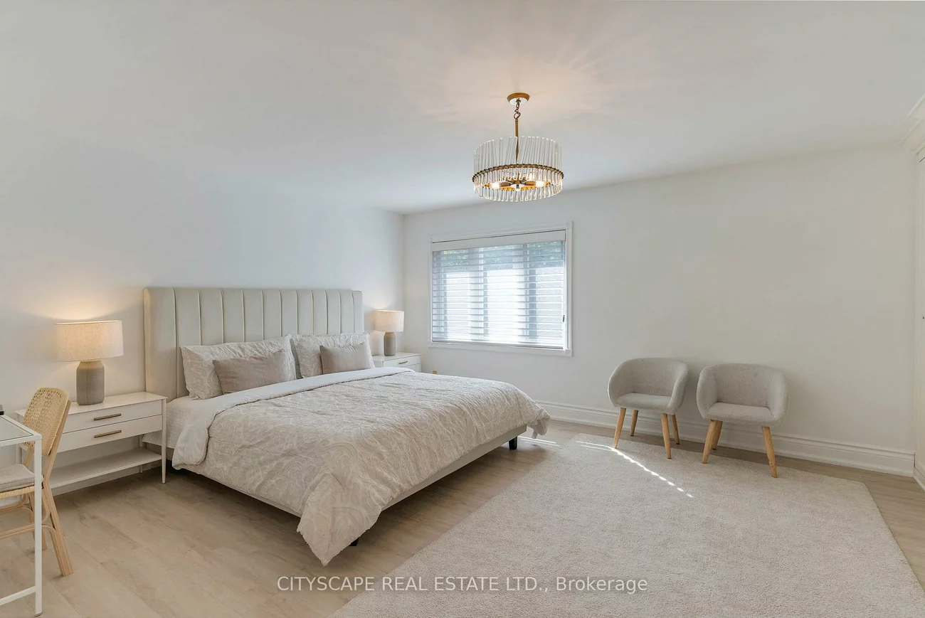 4582, Badminton, Central Erin Mills, Mississauga