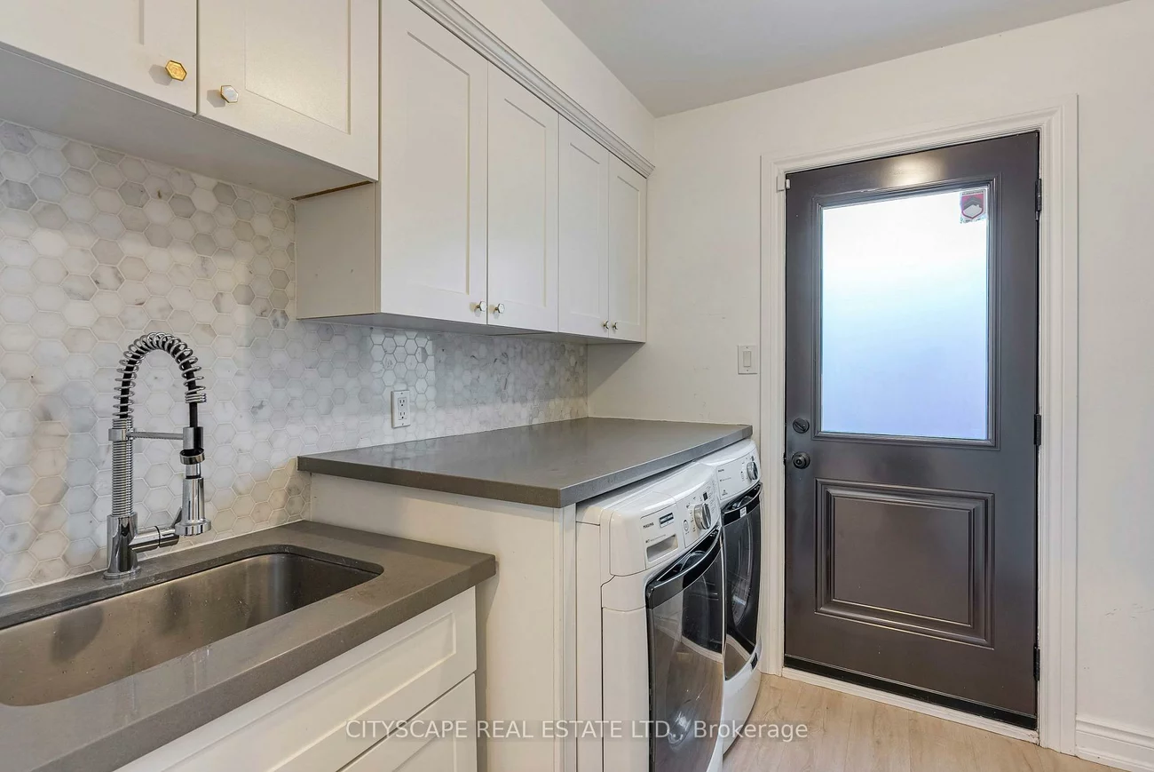 4582, Badminton, Central Erin Mills, Mississauga