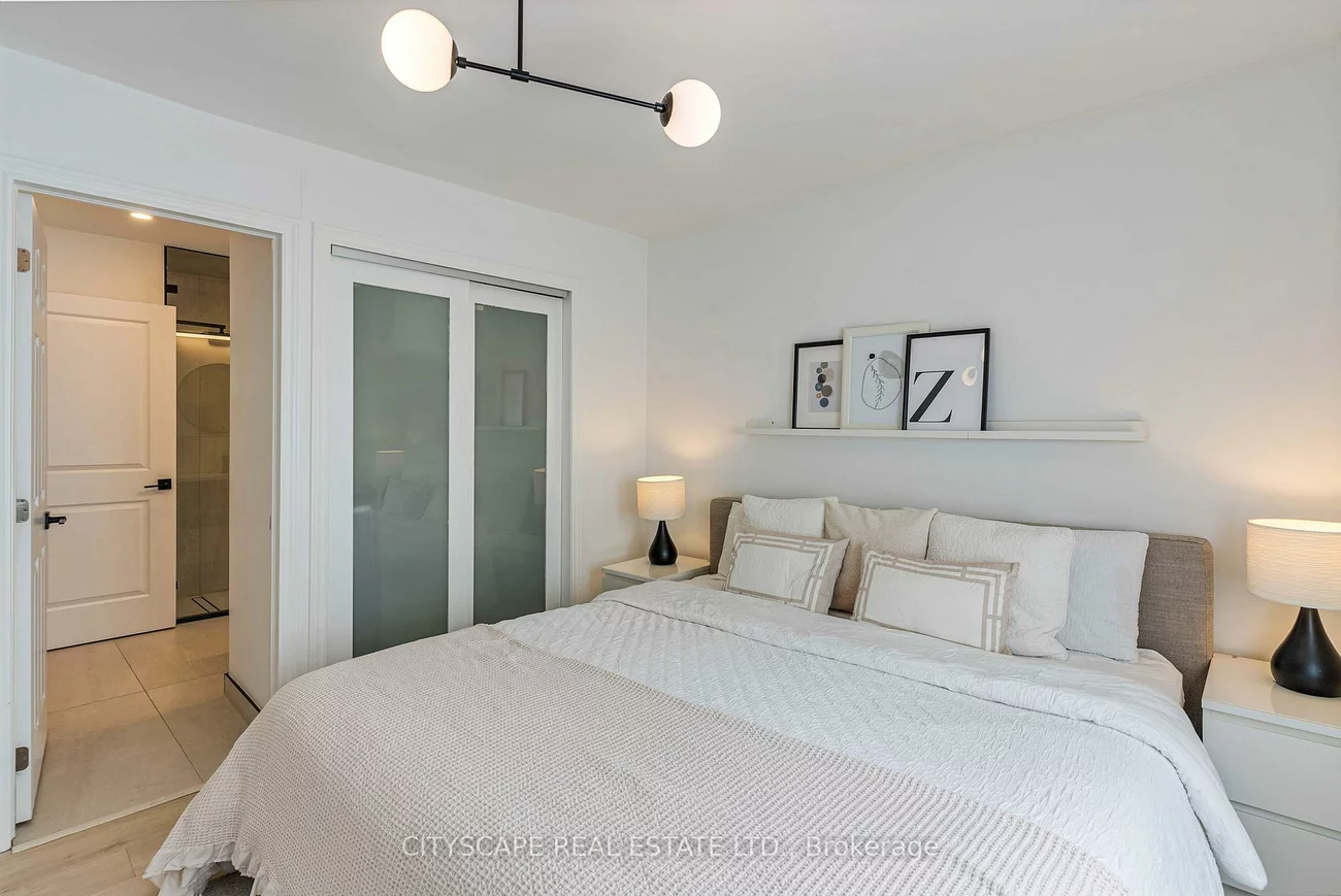 4582, Badminton, Central Erin Mills, Mississauga