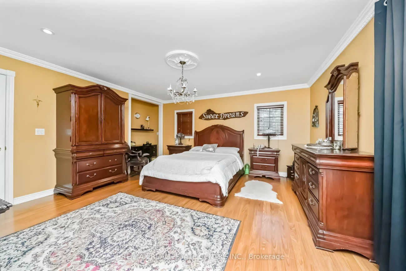 6961, Second, Meadowvale Village, Mississauga