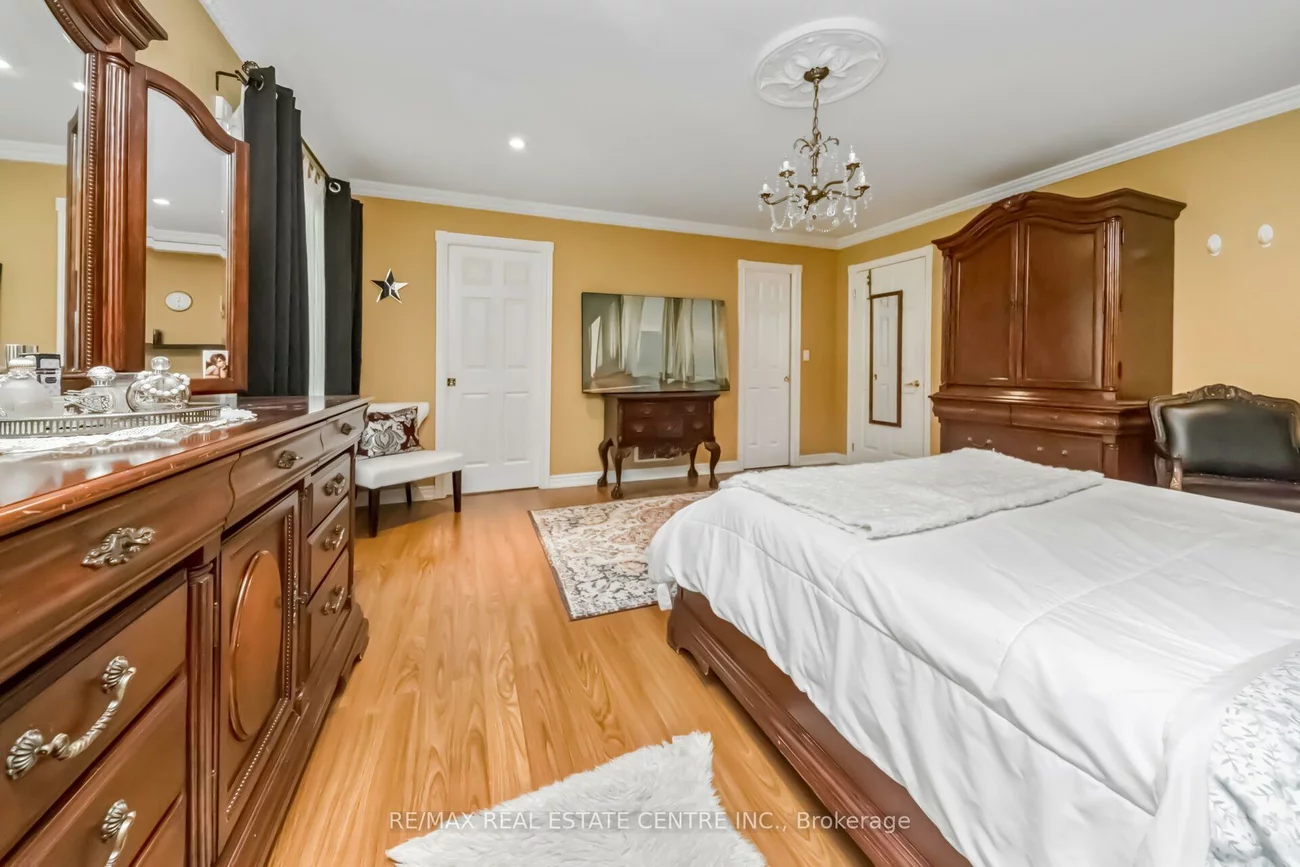 6961, Second, Meadowvale Village, Mississauga