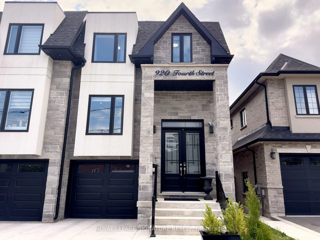 920, Fourth, Lakeview, Mississauga