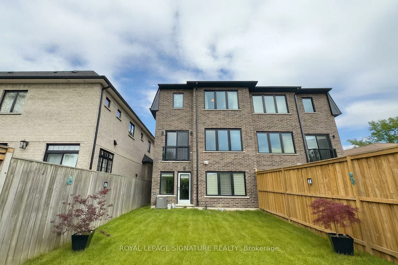 920, Fourth, Lakeview, Mississauga