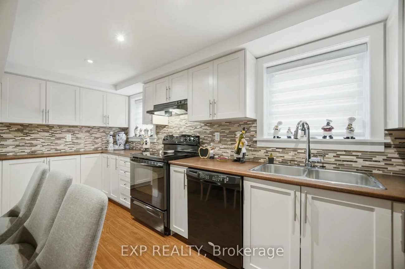 106, Hanson, Fairview, Mississauga