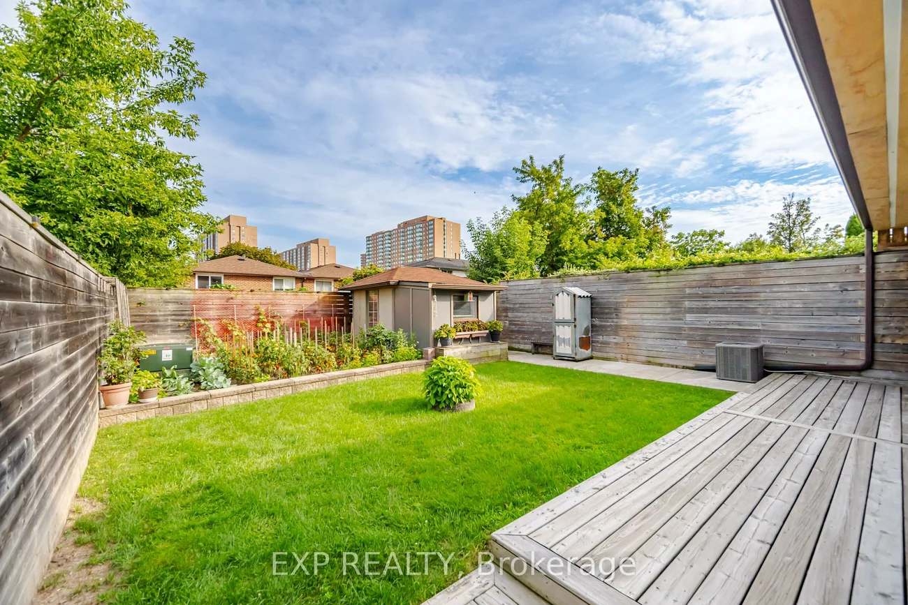 106, Hanson, Fairview, Mississauga