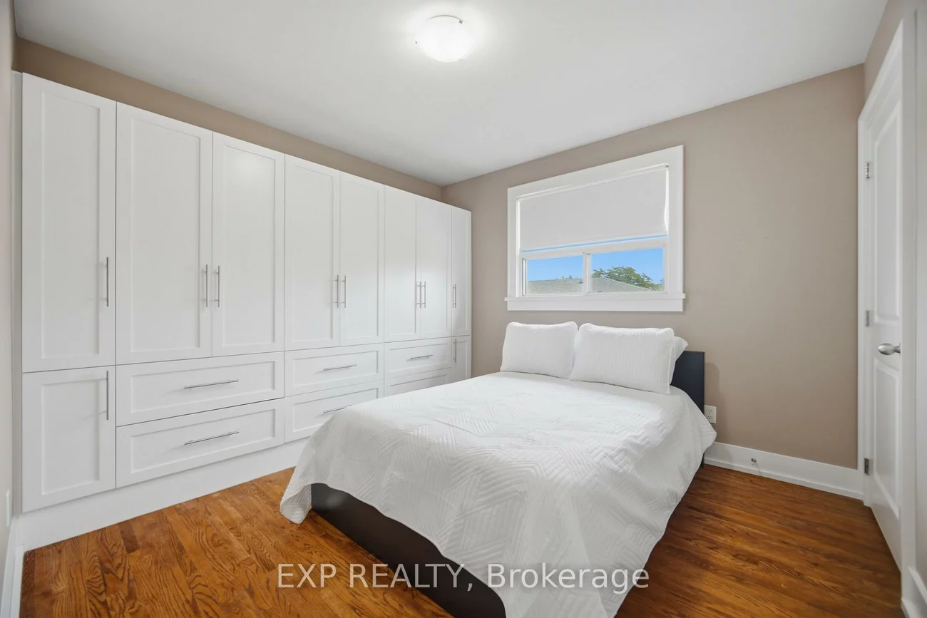106, Hanson, Fairview, Mississauga