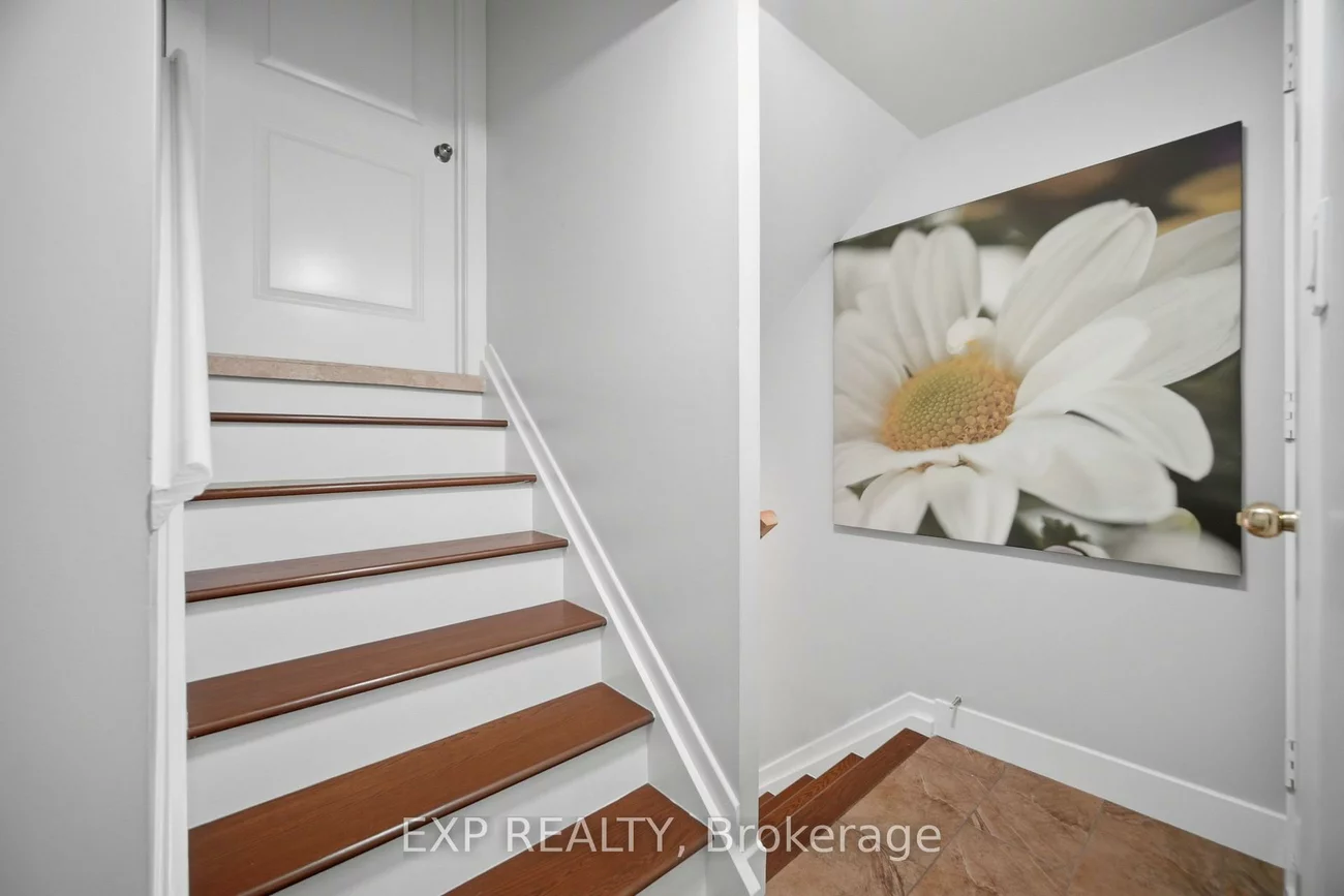 106, Hanson, Fairview, Mississauga