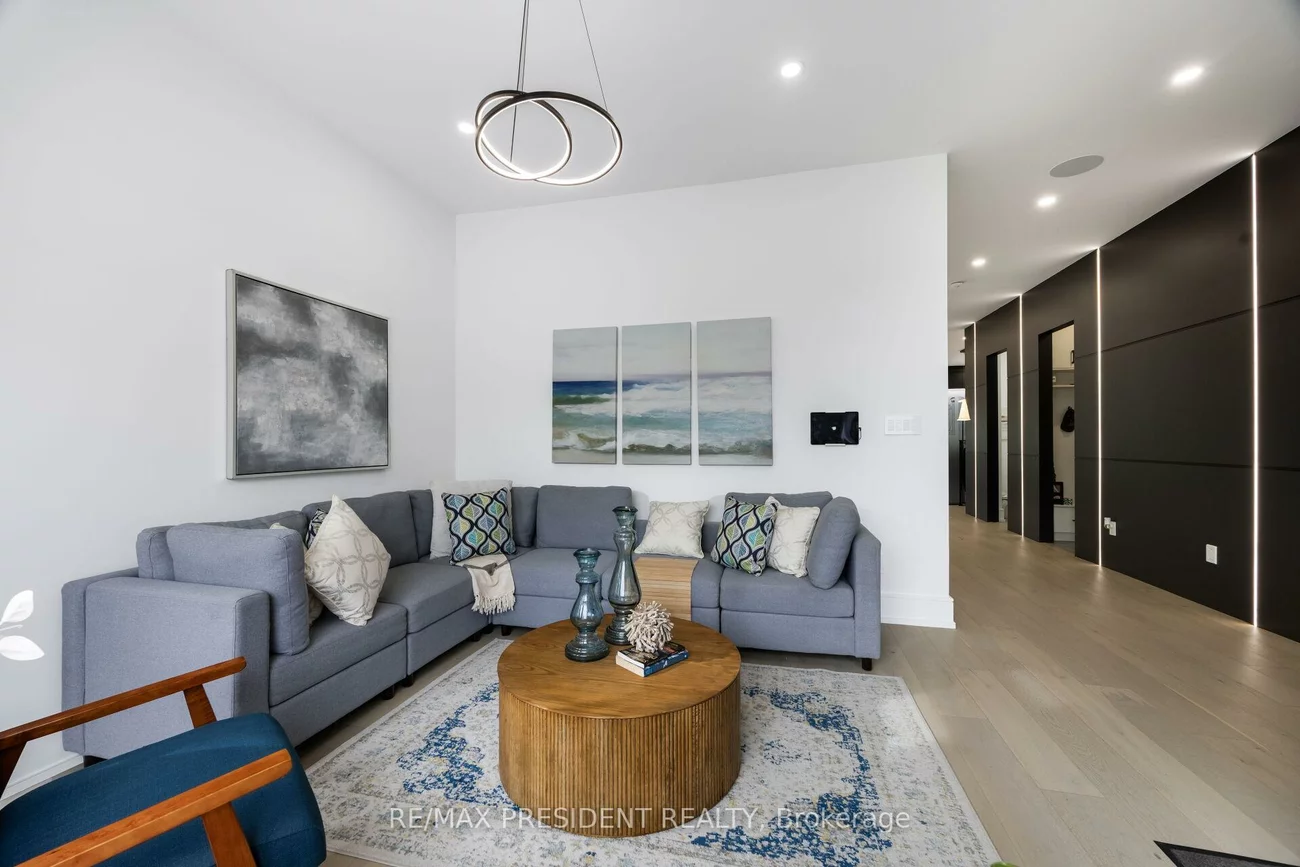 1081, Ogden, Lakeview, Mississauga