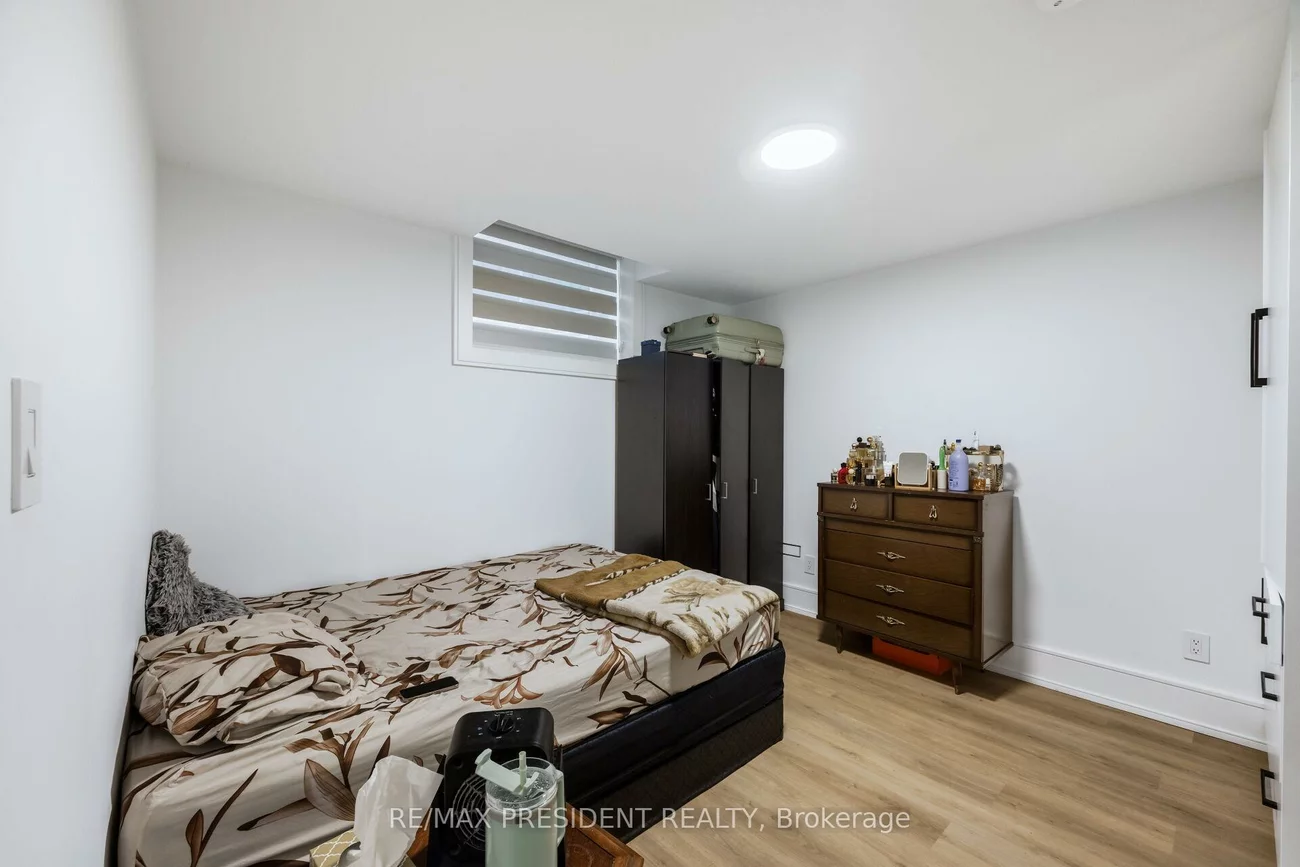 1081, Ogden, Lakeview, Mississauga