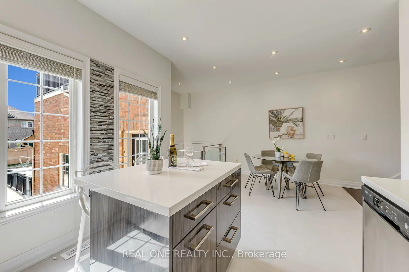 3486, Eglinton, Churchill Meadows, Mississauga