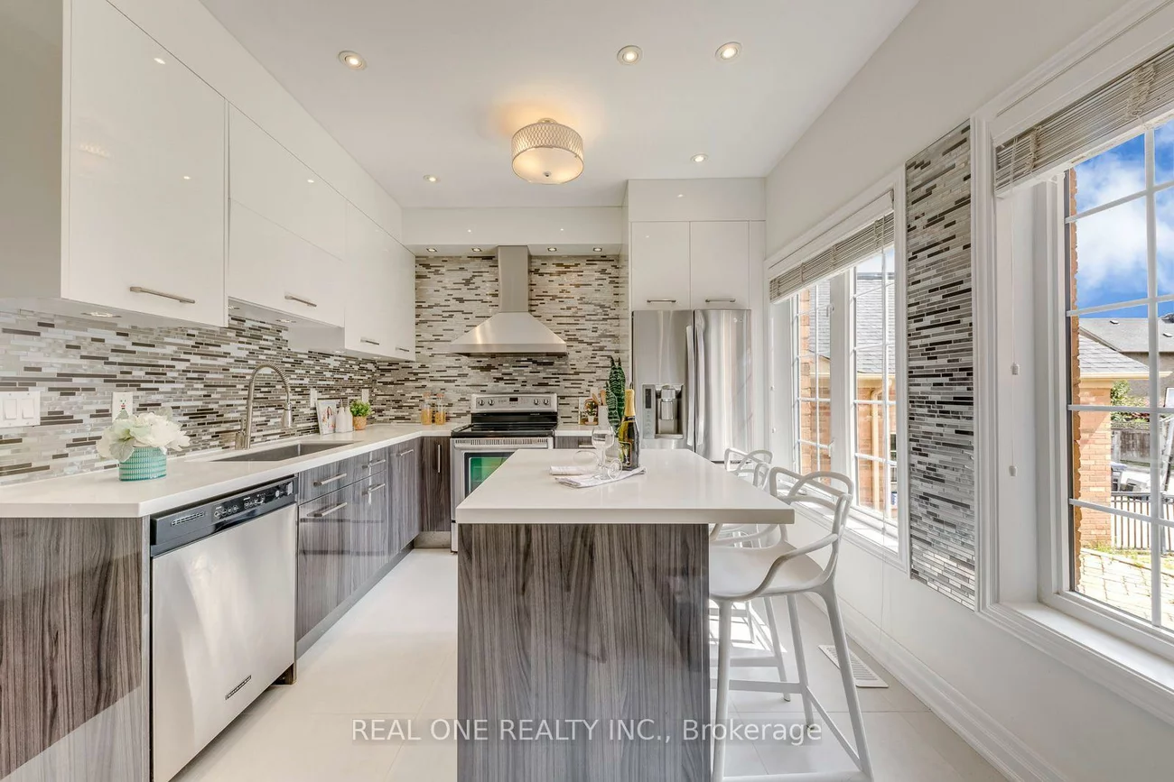 3486, Eglinton, Churchill Meadows, Mississauga