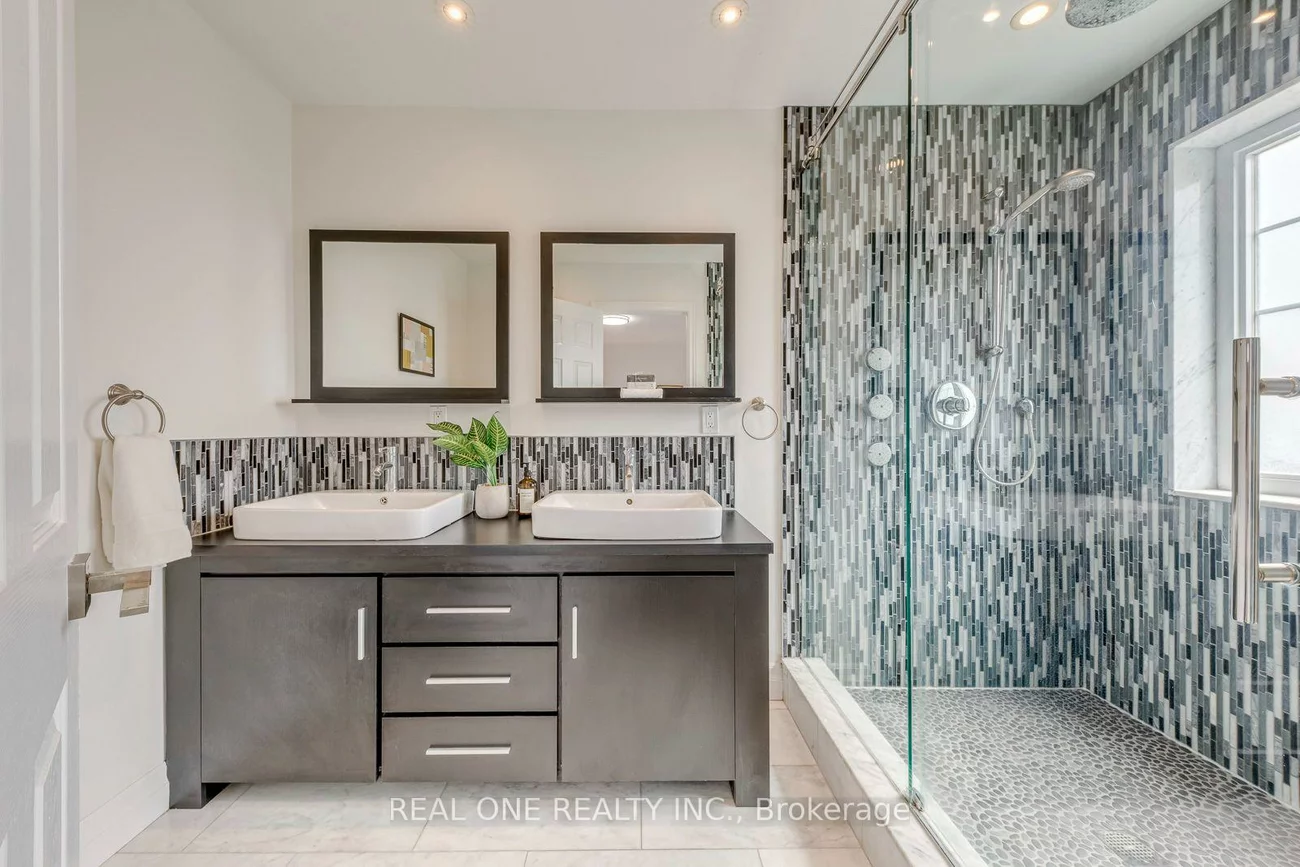 3486, Eglinton, Churchill Meadows, Mississauga