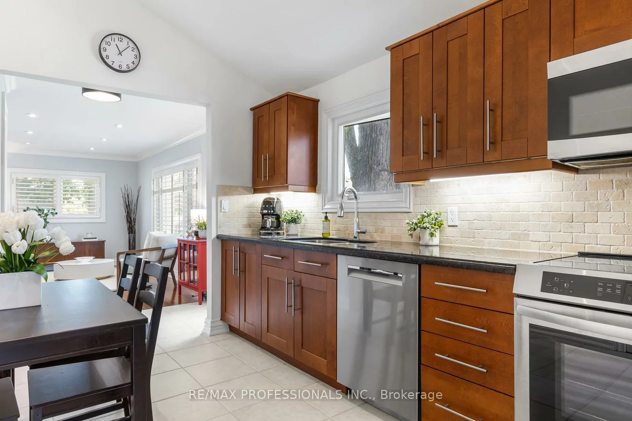 869, First, Lakeview, Mississauga