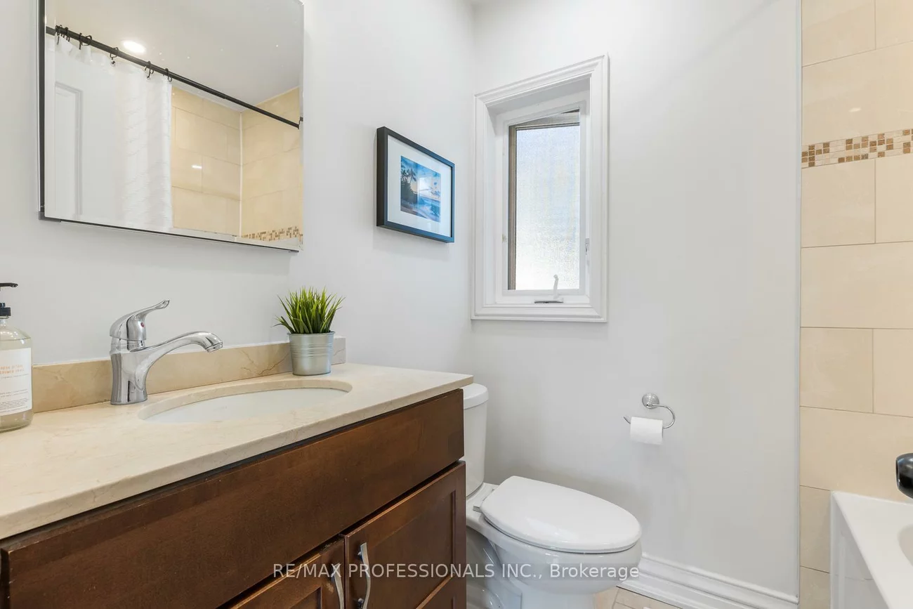 869, First, Lakeview, Mississauga