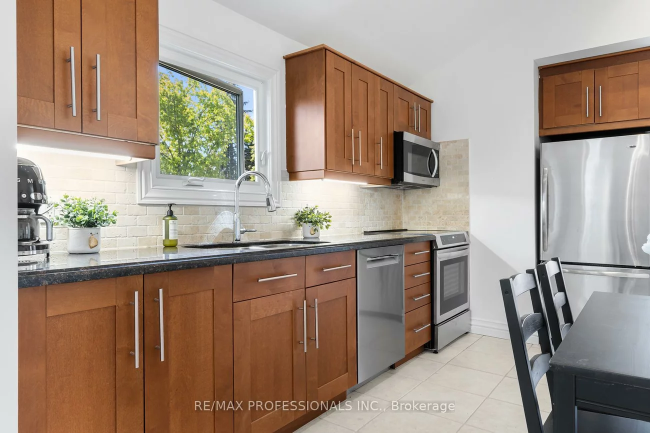869, First, Lakeview, Mississauga