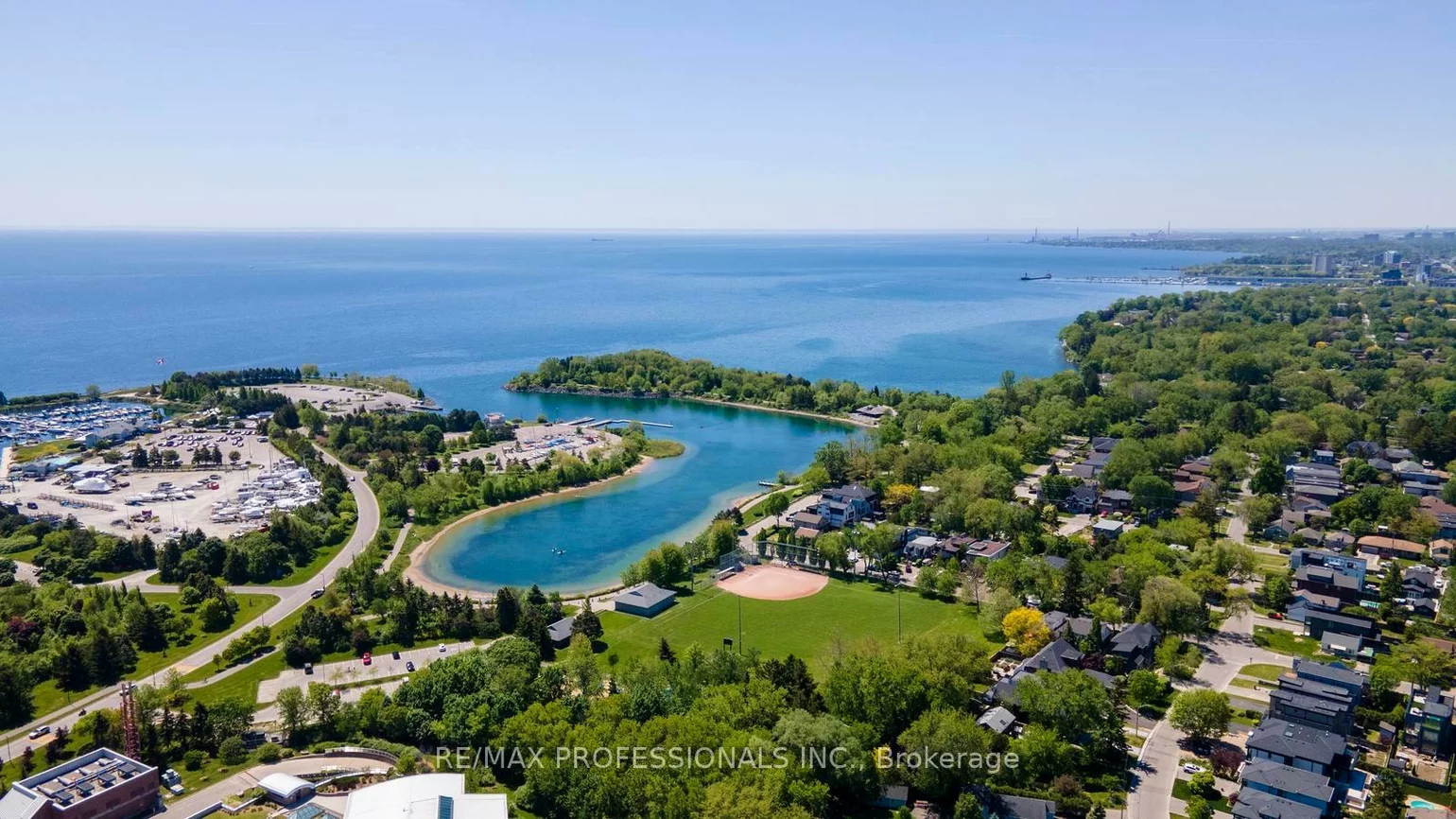 869, First, Lakeview, Mississauga