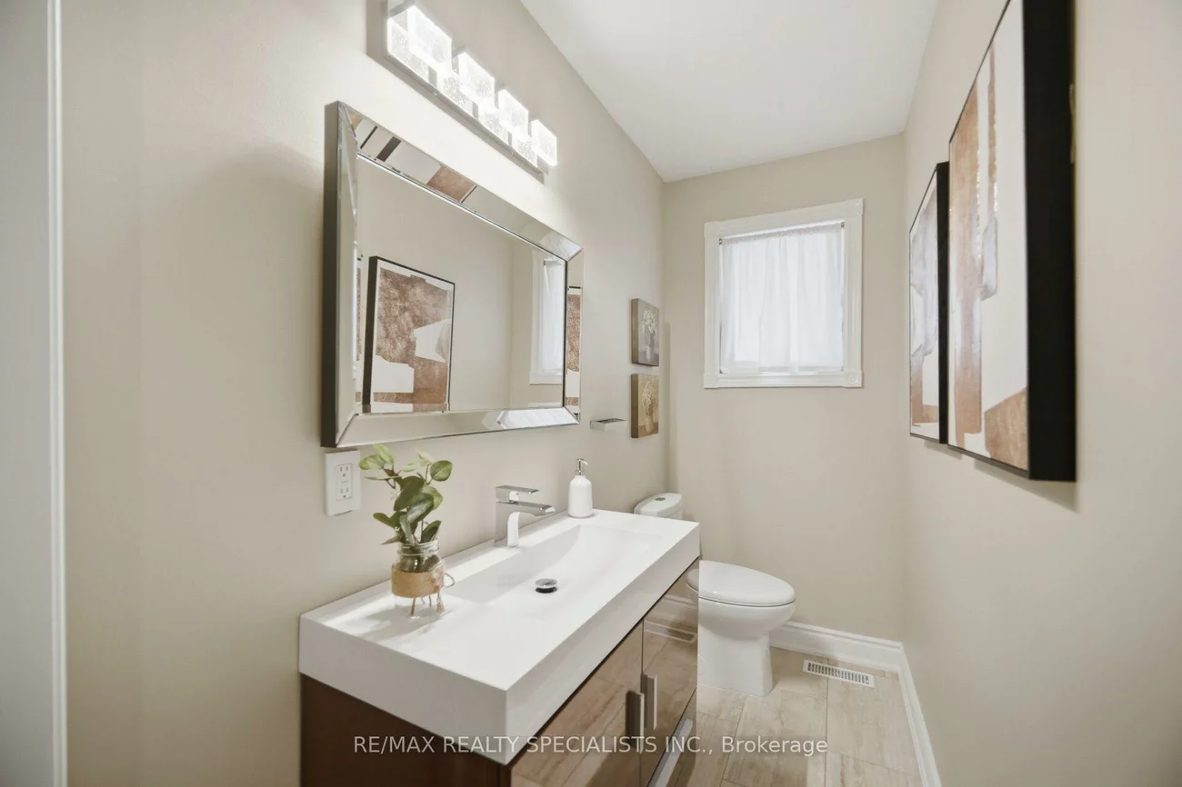 1106, Highgate, Rathwood, Mississauga