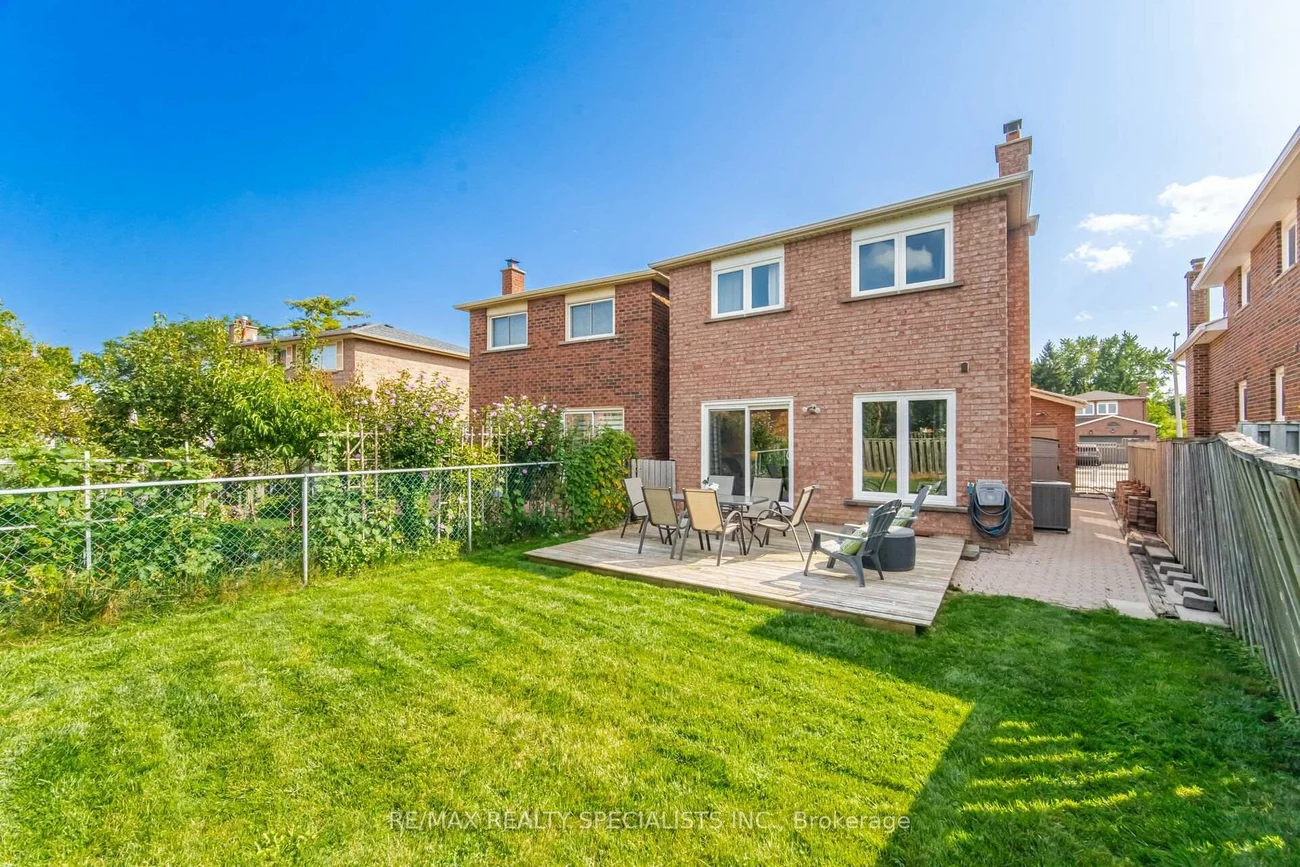 1106, Highgate, Rathwood, Mississauga