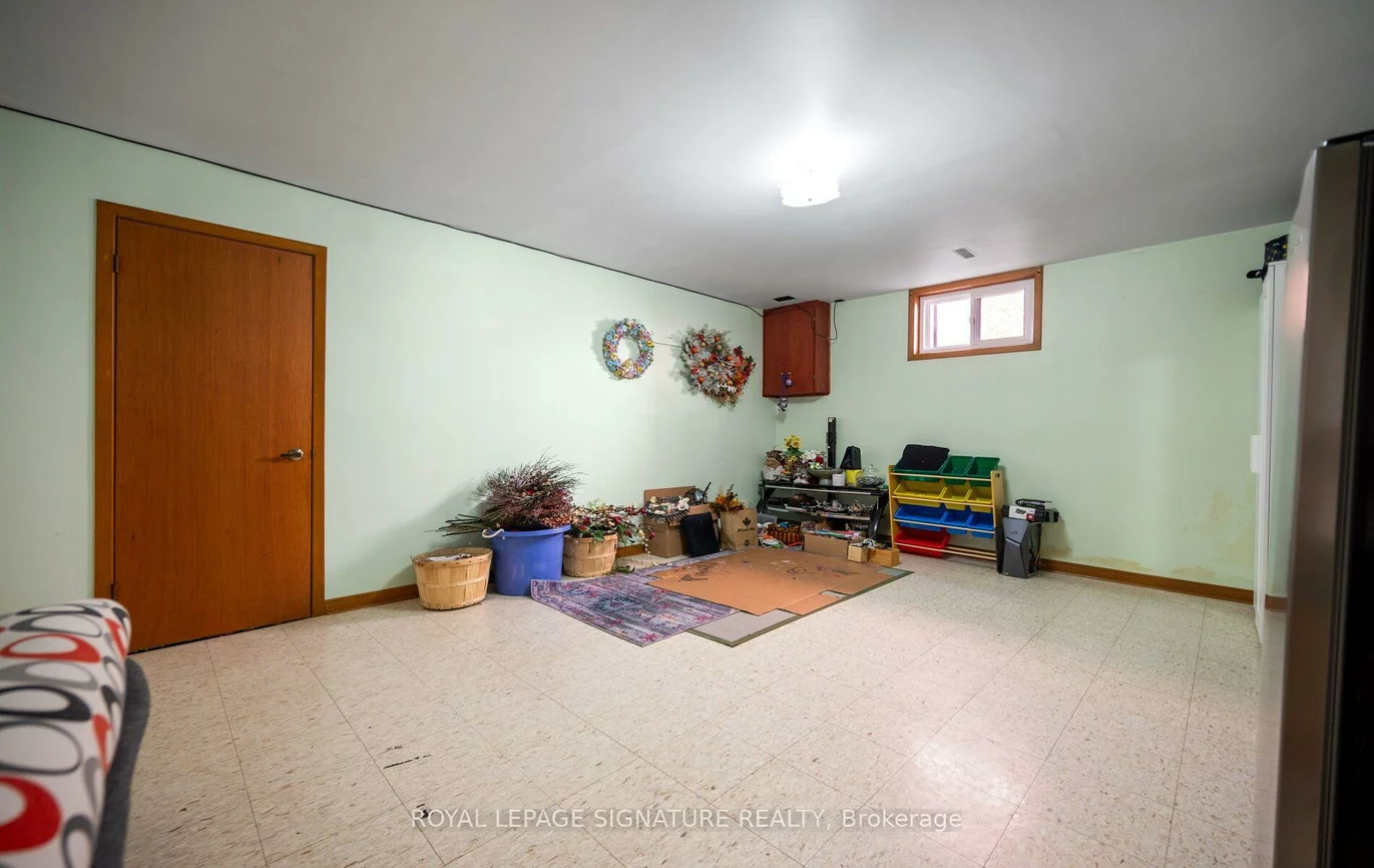 2221, Florian, Cooksville, Mississauga