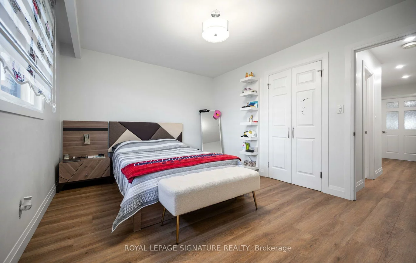 2221, Florian, Cooksville, Mississauga
