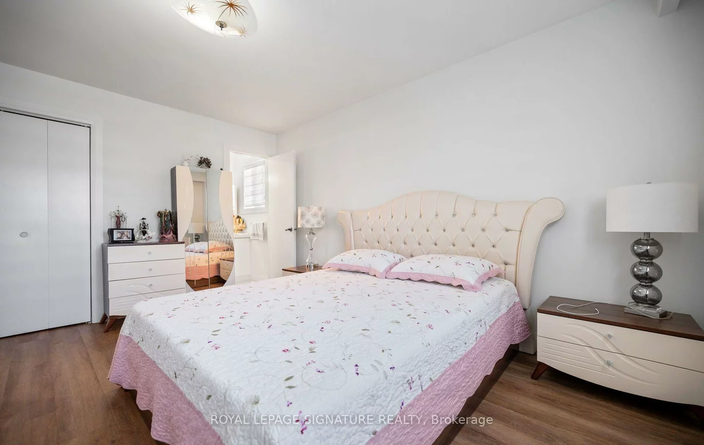 2221, Florian, Cooksville, Mississauga