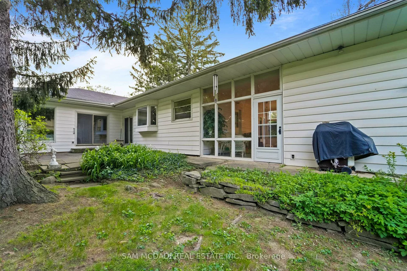 512, Bob O Link, Clarkson, Mississauga
