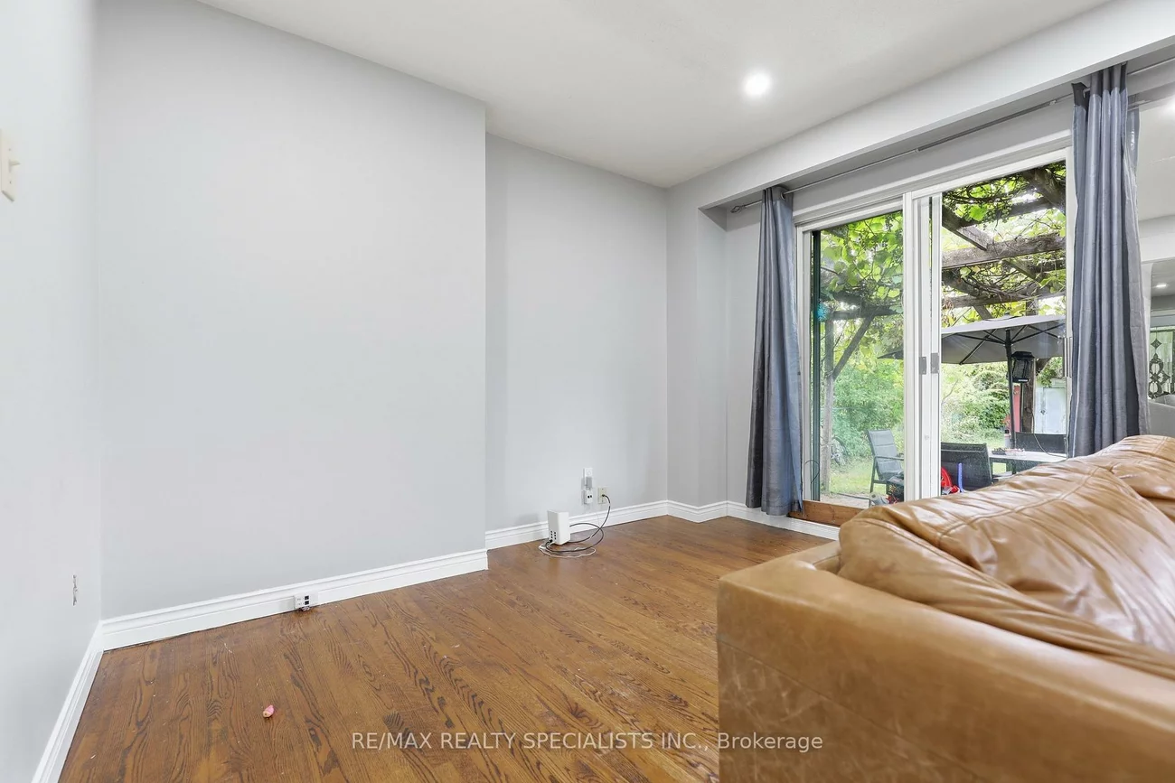 7259, Sills, Malton, Mississauga