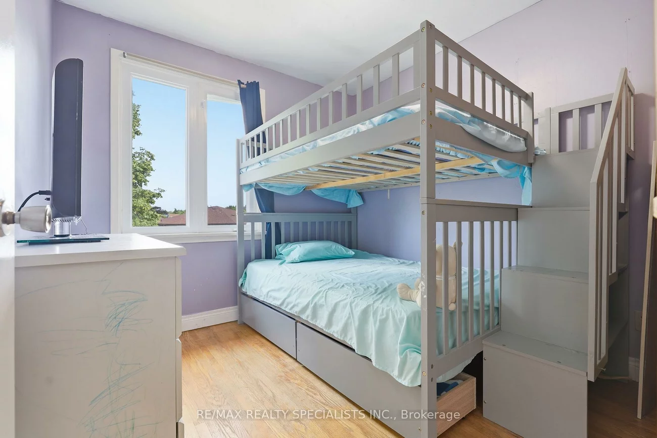 7259, Sills, Malton, Mississauga