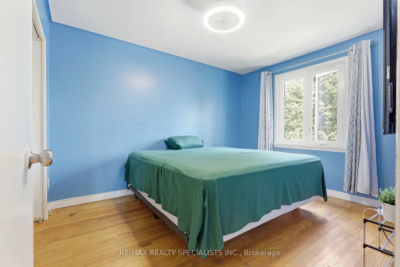 7259, Sills, Malton, Mississauga
