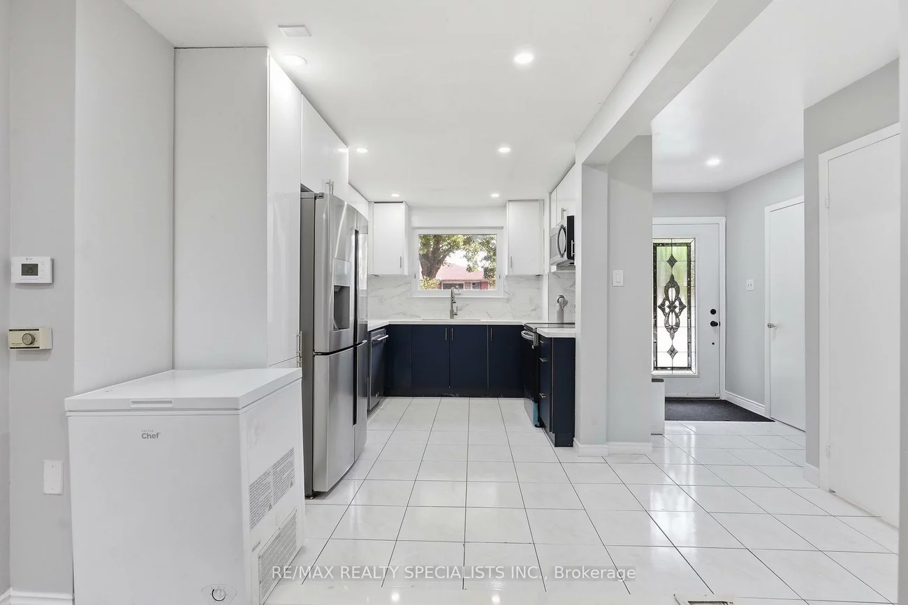 7259, Sills, Malton, Mississauga