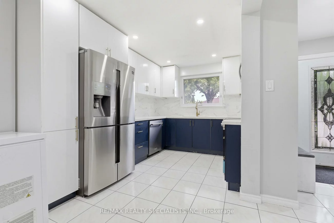 7259, Sills, Malton, Mississauga