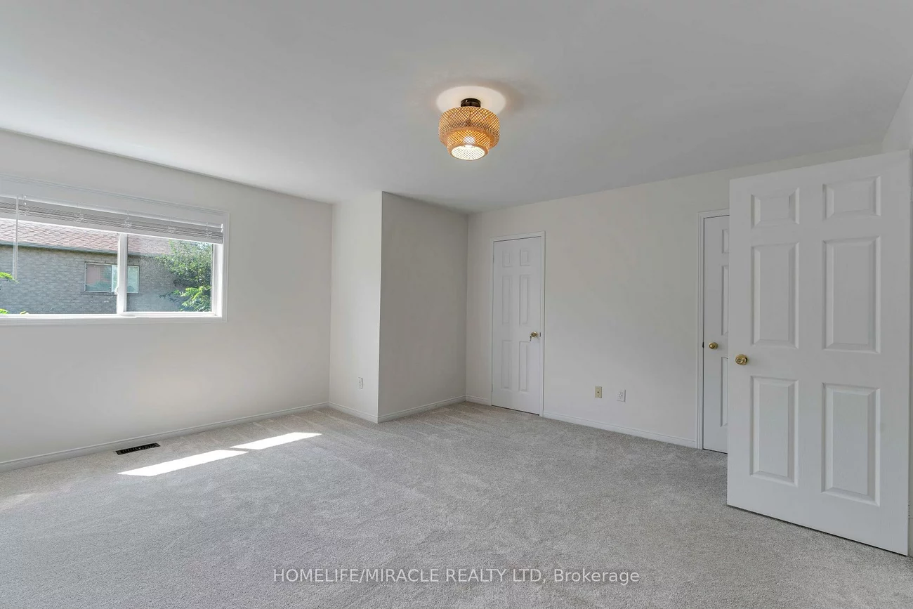 4191, Goldenrod, East Credit, Mississauga