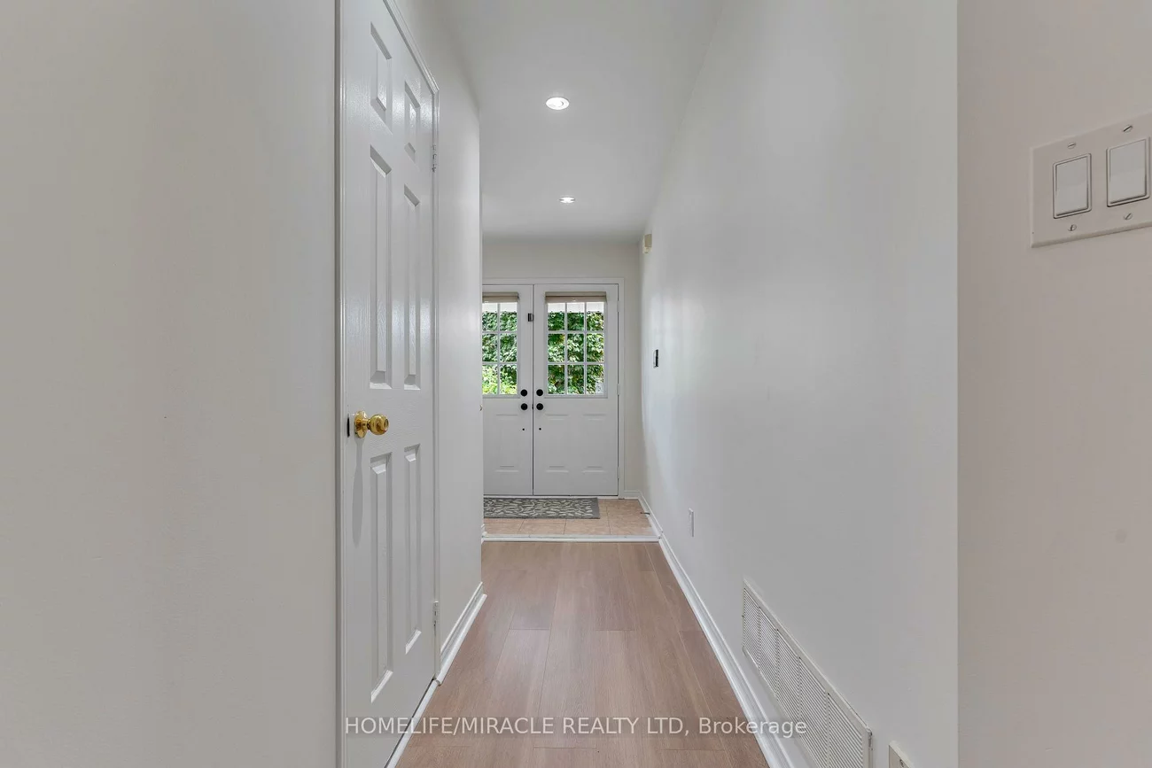4191, Goldenrod, East Credit, Mississauga