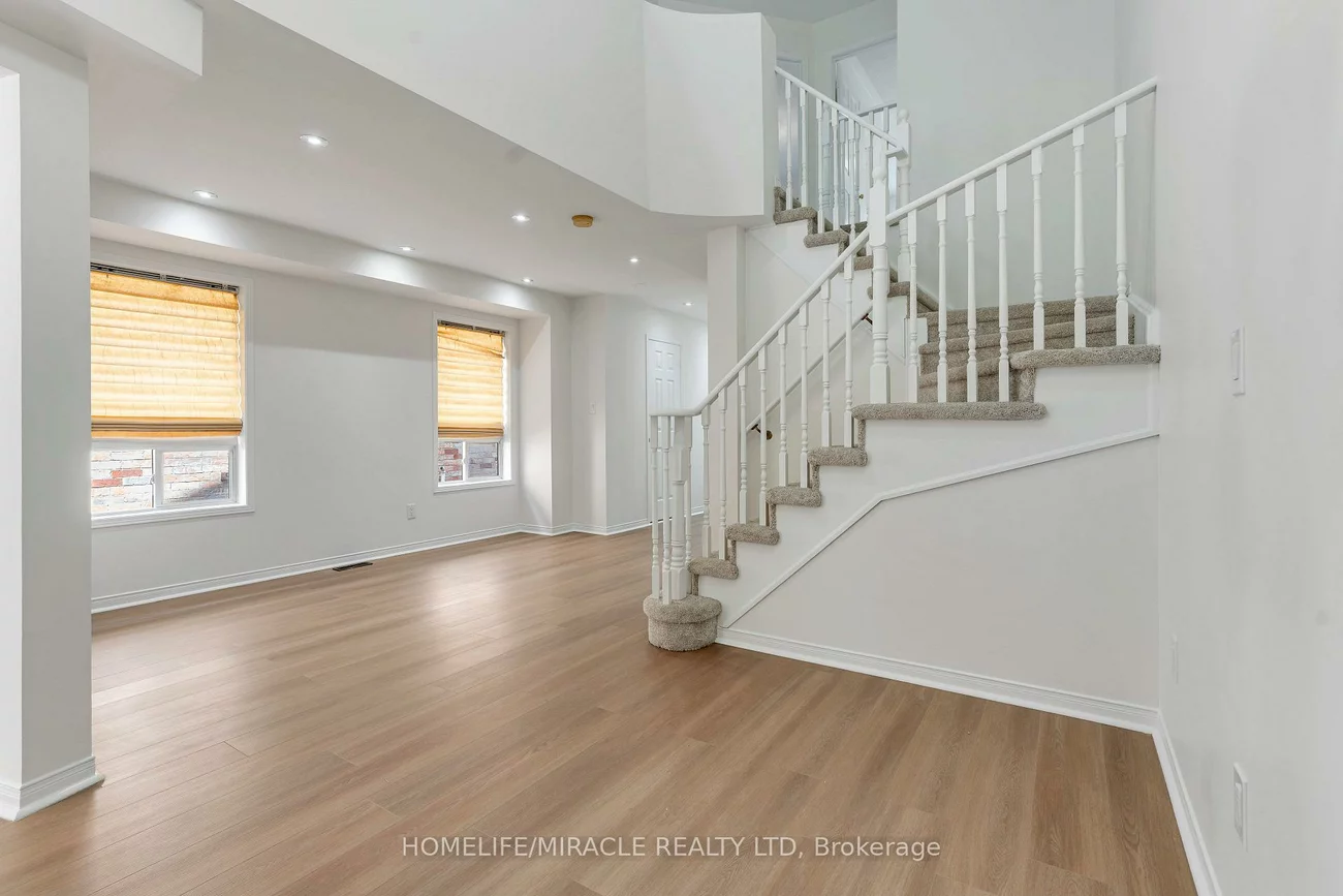 4191, Goldenrod, East Credit, Mississauga