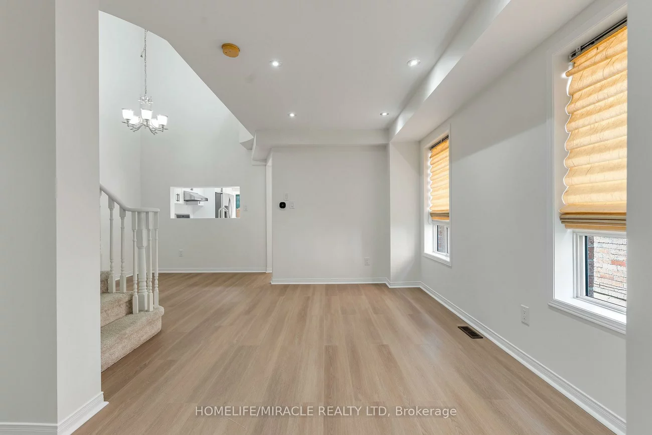 4191, Goldenrod, East Credit, Mississauga
