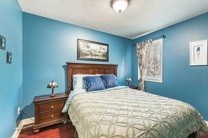 4782, James Austin, Hurontario, Mississauga