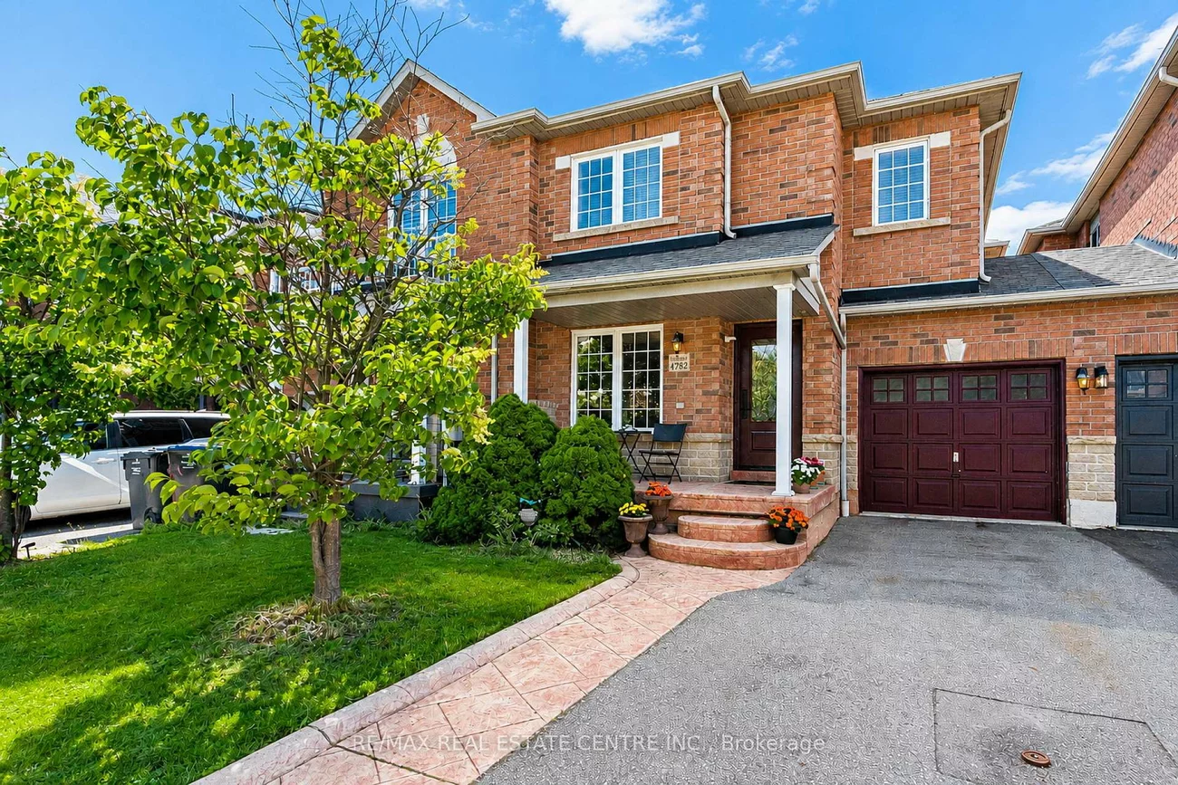 4782, James Austin, Hurontario, Mississauga