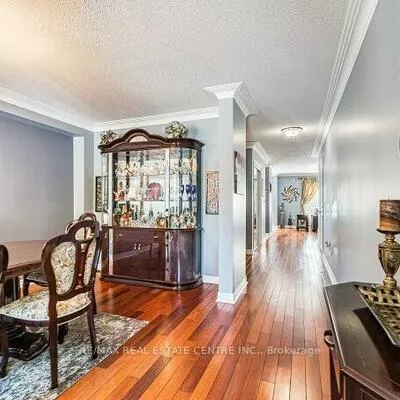 4782, James Austin, Hurontario, Mississauga