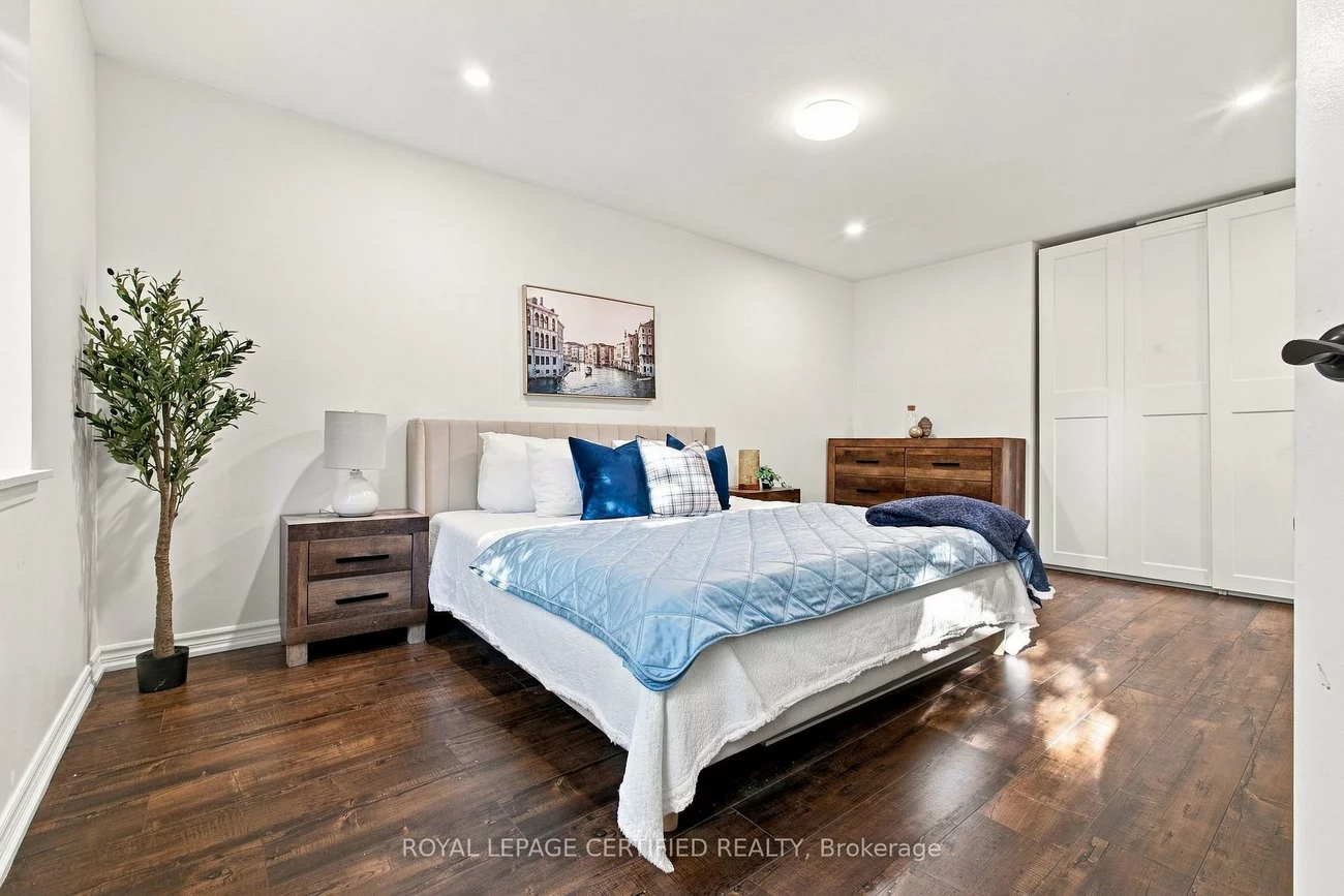 3029, Oslo, Meadowvale, Mississauga