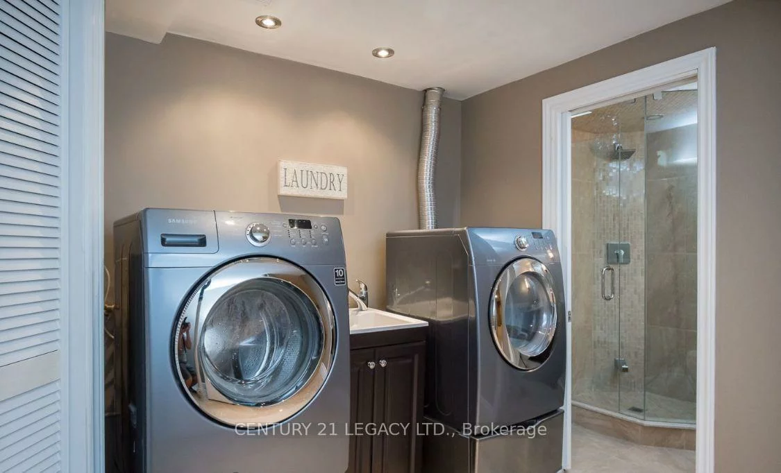 6772, Dolmage, Meadowvale, Mississauga